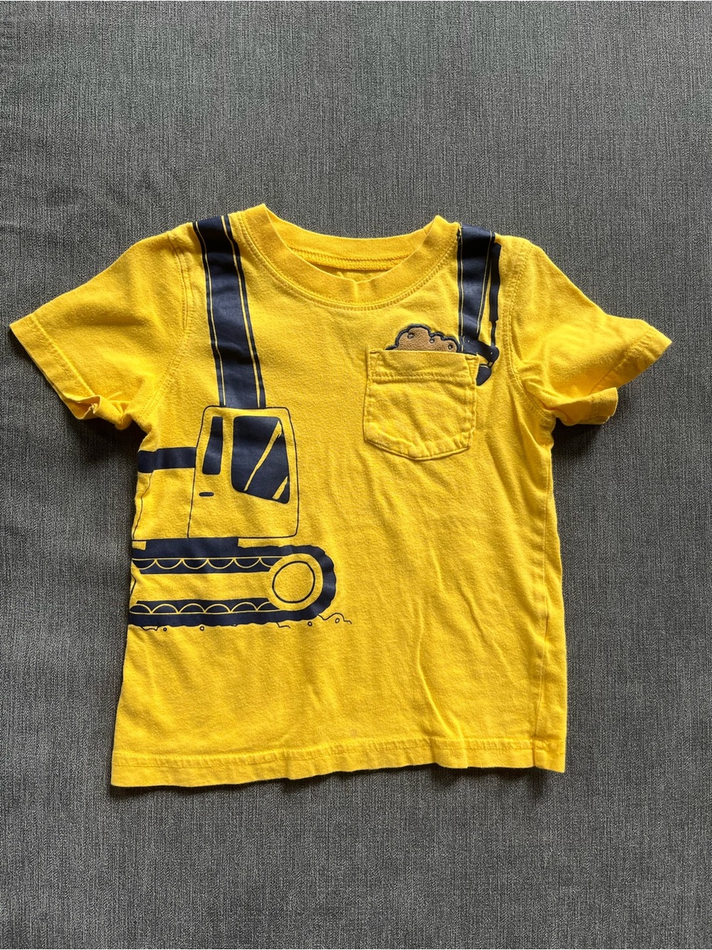 Mixed Brand Toddler Boy’s 2T T-Shirt and Shorts Bundle - Picture 8 of 13